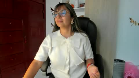 Snapshot of isabella22_1 chatting on 01/07/26, 06:10 Isabella22 1 online show from 01/07/26, 06:10