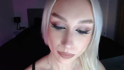 Isabella Baby online show from 05/31/26, 06:09