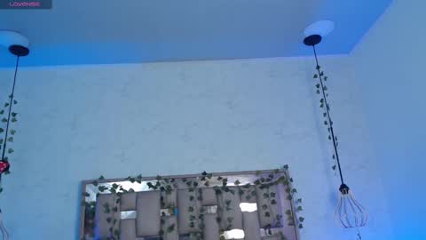 Isa Online 11pm to 5am Colombia time online show from 10/19/25, 06:03