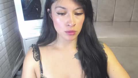 Snapshot of isabella_collen_v chatting on 03/18/26, 01:36 Hi Stream 800am to 200pm online show from 03/18/26, 01:36