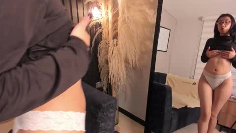 isabella_crofts online show from 10/23/25, 03:06