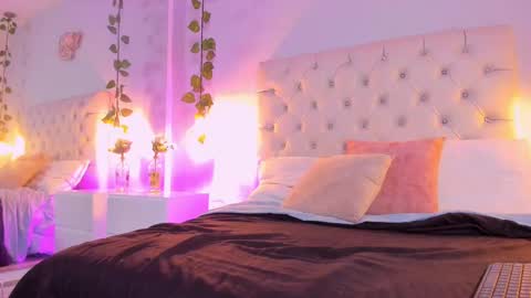   online show from 02/09/25, 11:04