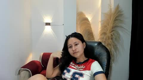 Snapshot of isabella_grace18 chatting on 05/06/26, 04:41 Isabella online show from 05/06/26, 04:41