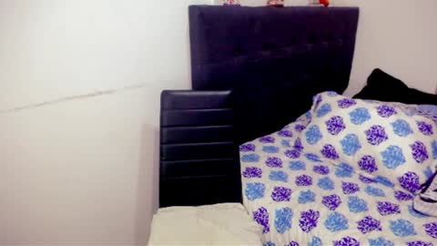 sandra   isabella hotxxx online show from 12/05/24, 06:22