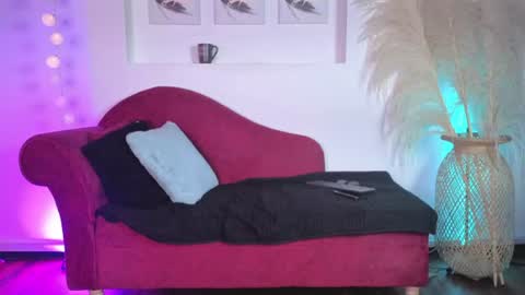   online show from 06/17/26, 09:12