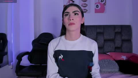 Isabella Moon9 online show from 05/05/26, 11:51