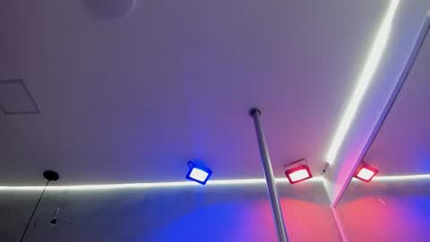 Snapshot of isabella_nowa chatting on 02/10/26, 11:36 Isabella Nowa online show from 02/10/26, 11:36