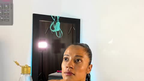 Isabella online show from 01/11/25, 01:59