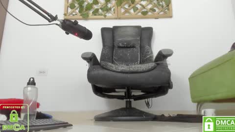 Isabella online show from 12/08/24, 03:32