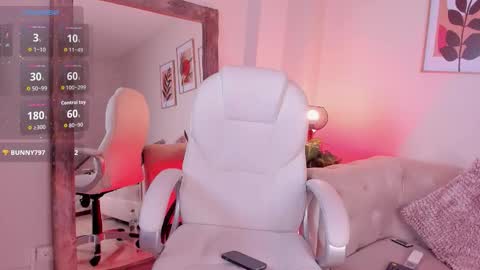 Snapshot of isabella_winkler chatting on 11/24/25, 06:40 isabella_winkler online show from 11/24/25, 06:40