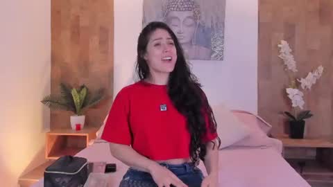 Snapshot of isabella_winkler chatting on 07/11/26, 11:57 isabella_winkler online show from 07/11/26, 11:57
