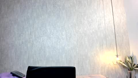 Snapshot of isabella_zc chatting on 01/24/25, 06:04 isabella zc online show from 01/24/25, 06:04