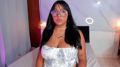 Snapshot of isabella_zc chatting on 12/04/25, 08:50 isabella zc online show from 12/04/25, 08:50