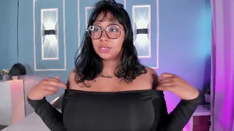 Snapshot of isabella_zc chatting on 07/28/26, 11:39 isabella zc online show from 07/28/26, 11:39