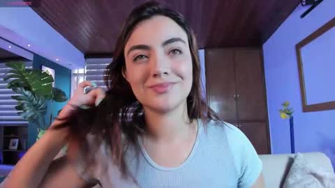 Isabella  Everyday From 0530 to 1430 Col Time online show from 10/25/25, 11:29