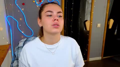 isabellabler online show from 09/21/25, 05:42