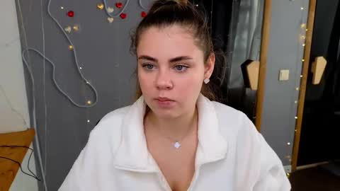 isabellabler online show from 09/26/25, 05:44