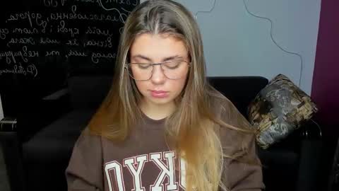 isabellabler online show from 11/29/25, 07:00