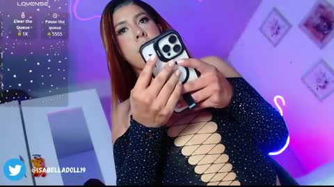 Snapshot of isabelladoll_19 chatting on 05/21/26, 10:28 isabelladoll115 INSTAGRAM online show from 05/21/26, 10:28
