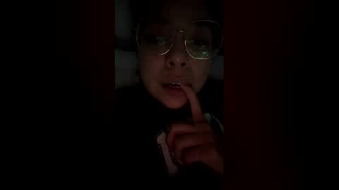 isabellaelizabeth online show from 12/19/25, 04:30