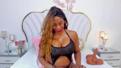 Isabella  online show from 02/22/25, 02:30