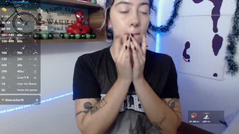 Snapshot of isabellakoff chatting on 12/14/24, 11:18 Tati - online show from 12/14/24, 11:18