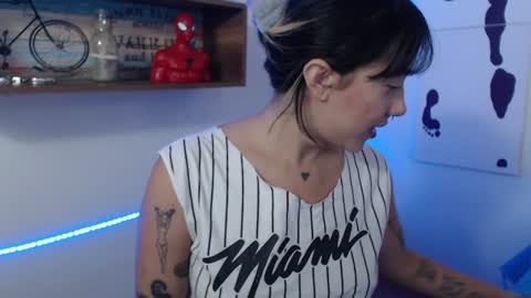 Snapshot of isabellakoff chatting on 01/09/25, 12:09 Tati - online show from 01/09/25, 12:09