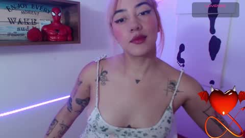 Snapshot of isabellakoff chatting on 02/27/25, 12:13 Tati - online show from 02/27/25, 12:13