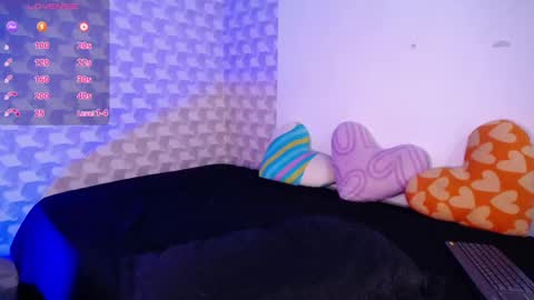 Isabella Mout  online show from 02/26/25, 06:54