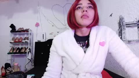 Snapshot of isabelle_sara chatting on 05/16/26, 08:18 isabelle_sara online show from 05/16/26, 08:18