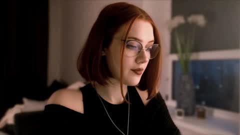 Snapshot of isabelle_stern chatting on 12/05/24, 01:38 Madame Isabelle online show from 12/05/24, 01:38