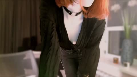 Snapshot of isabelle_stern chatting on 12/10/24, 03:33 Madame Isabelle online show from 12/10/24, 03:33
