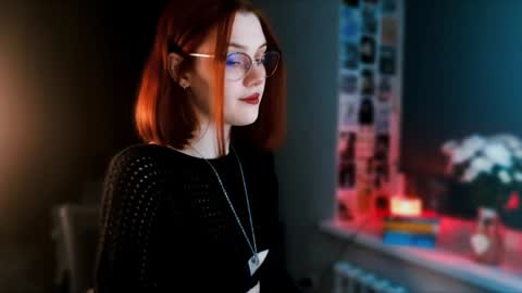 Snapshot of isabelle_stern chatting on 01/15/25, 03:07 Madame Isabelle online show from 01/15/25, 03:07