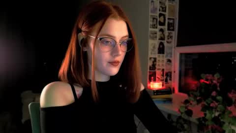 Snapshot of isabelle_stern chatting on 03/09/25, 04:11 Madame Isabelle online show from 03/09/25, 04:11