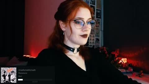 Snapshot of isabelle_stern chatting on 09/16/25, 05:47 Madame Isabelle online show from 09/16/25, 05:47