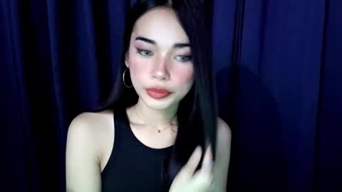 Isabelle online show from 11/19/25, 03:01