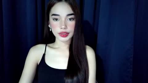 Isabelle online show from 04/21/26, 12:22