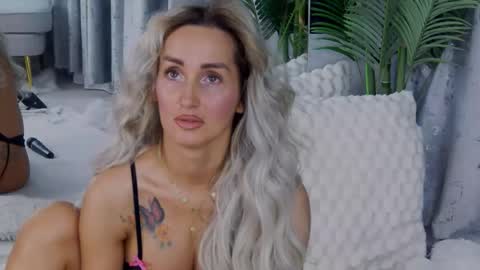 IsabelleEthan online show from 05/29/26, 01:03