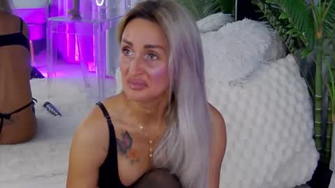 IsabelleEthan online show from 06/08/26, 01:28