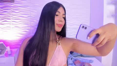 Snapshot of isabellefoxx chatting on 11/17/25, 10:15 Isa online show from 11/17/25, 10:15