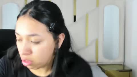 Snapshot of isabellrodriguez18 chatting on 09/12/25, 03:28 isabellrodriguez18 online show from 09/12/25, 03:28