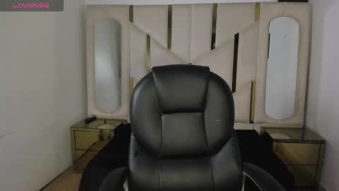 Snapshot of isabellrodriguez18 chatting on 03/01/26, 04:03 isabellrodriguez18 online show from 03/01/26, 04:03