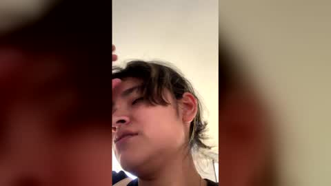 Snapshot of isabelprietoo chatting on 03/09/26, 10:36 Isa online show from 03/09/26, 10:36