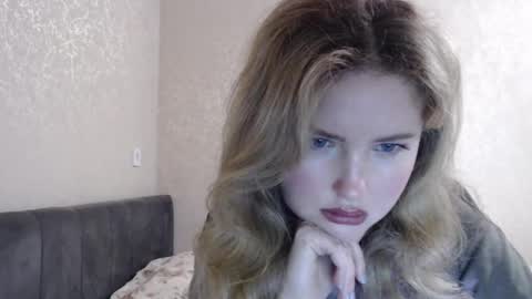 Snapshot of isabelswan chatting on 01/28/25, 07:10 isabelswan online show from 01/28/25, 07:10