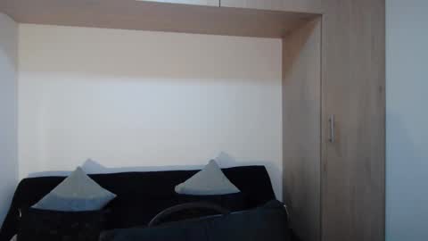  Isabel Villalobos  online show from 05/12/26, 09:39