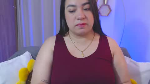 Snapshot of isabum_ chatting on 03/14/26, 11:26 Isa online show from 03/14/26, 11:26