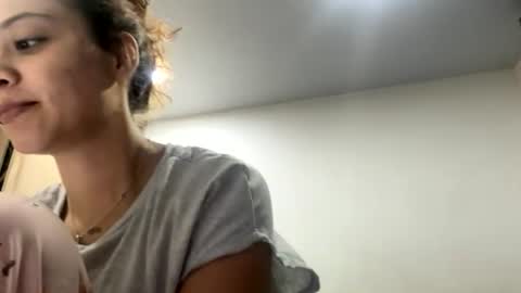 Snapshot of isadoraelite16 chatting on 07/06/26, 04:09 ISADORA online show from 07/06/26, 04:09