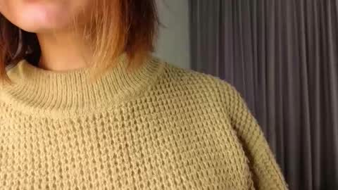 Snapshot of isadorahumbert chatting on 11/17/25, 04:29 Agness online show from 11/17/25, 04:29