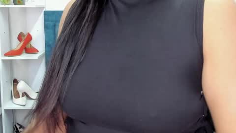 Isabel online show from 05/23/26, 02:28