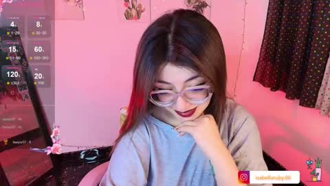 Isabella Ferrer online show from 11/04/25, 05:50